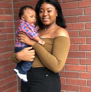 Meet your Posher, Lauren